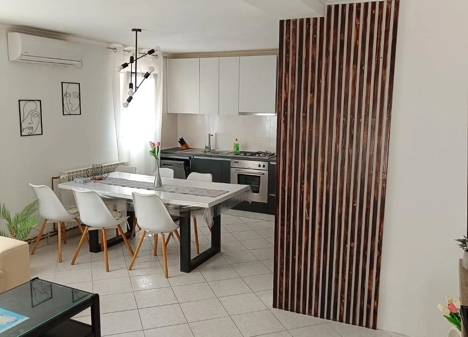 Grey Apartman Vir