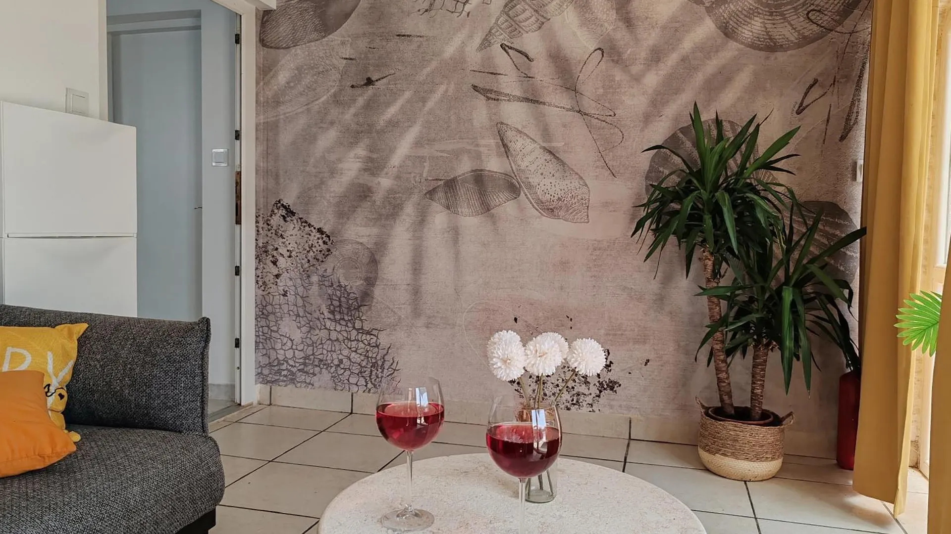 Grey Apartman Vir